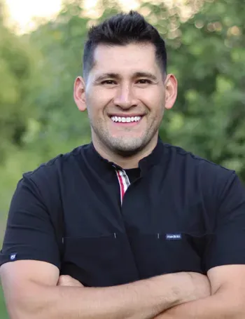 Jesus (Back Office Manager)