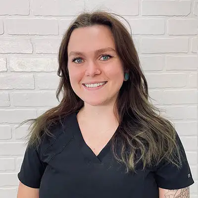 Amber 'Mac' - Dental Assistant
